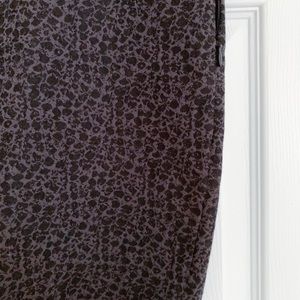 Pencil skirt with pattern